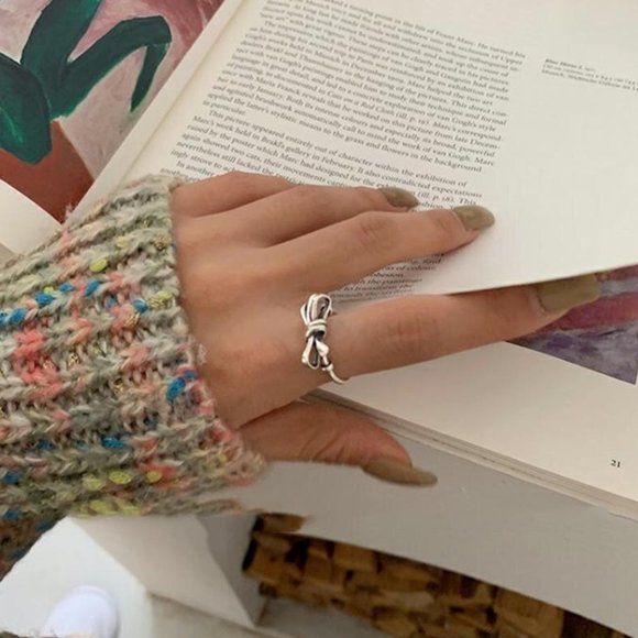 Minimalist 925 Sterling Silver Bow Knot Ring - Picture 2 of 4